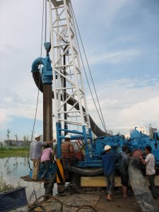 Tạo lỗ theo phương pháp bơm phản tuần hoàn